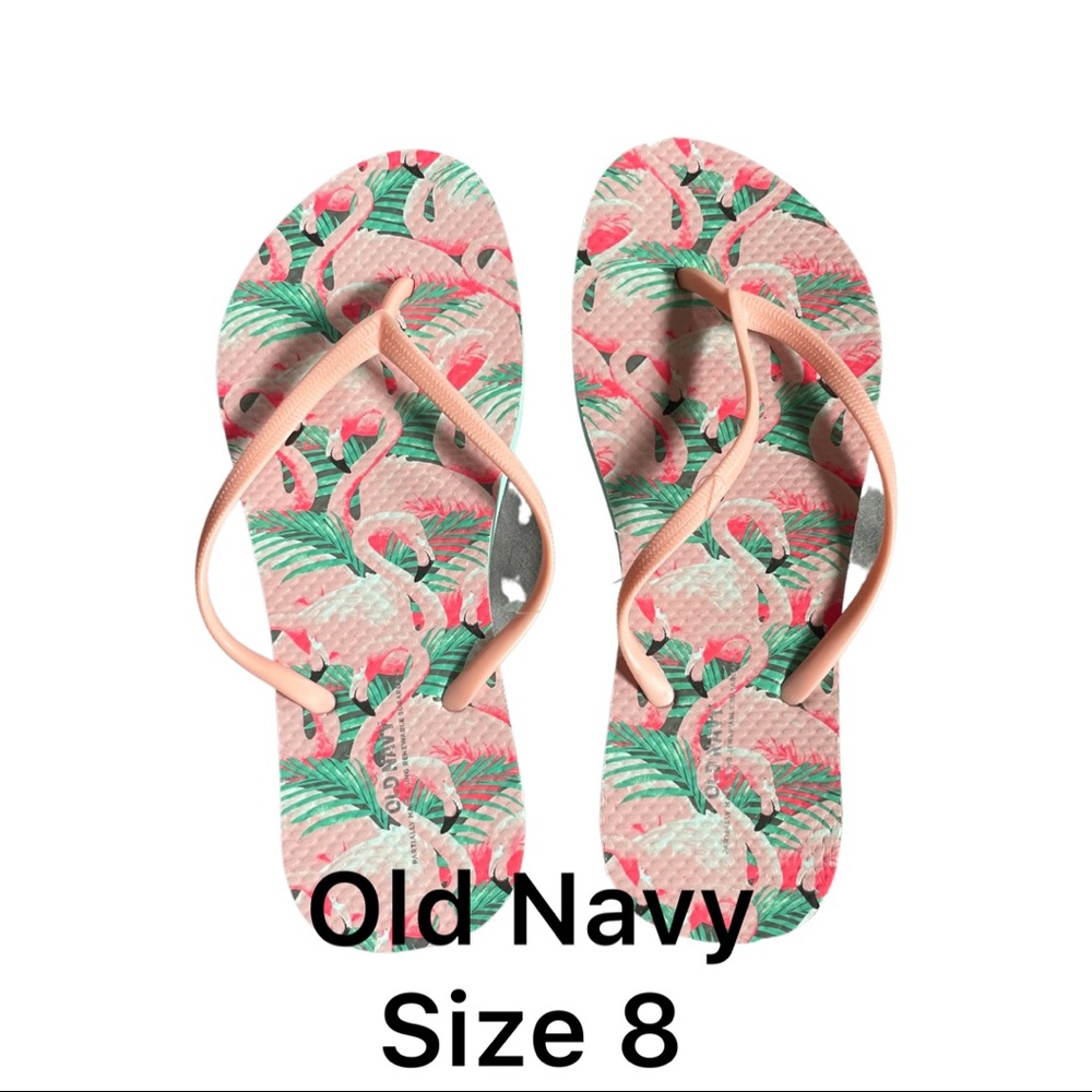 Old Navy, never worn, size 8, Flip flops, flamingo